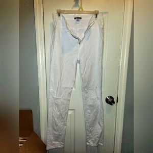 Fashion Nova white jean